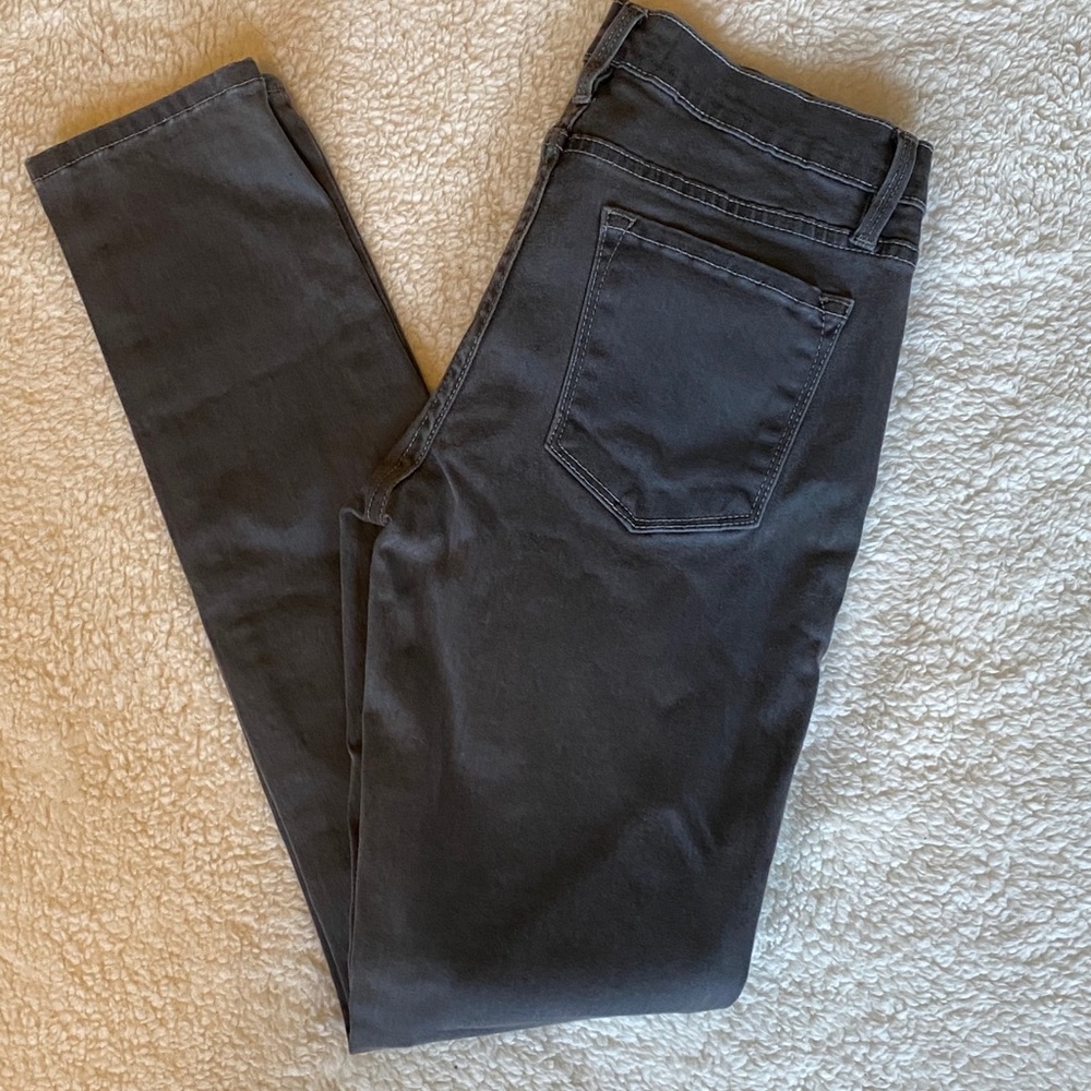 Frame Mid Rise De Jeanne Skinny Jeans